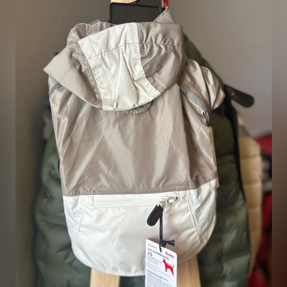 XS Reddy Cream Dog Windbreaker **25% OFF RETAIL PRICE**